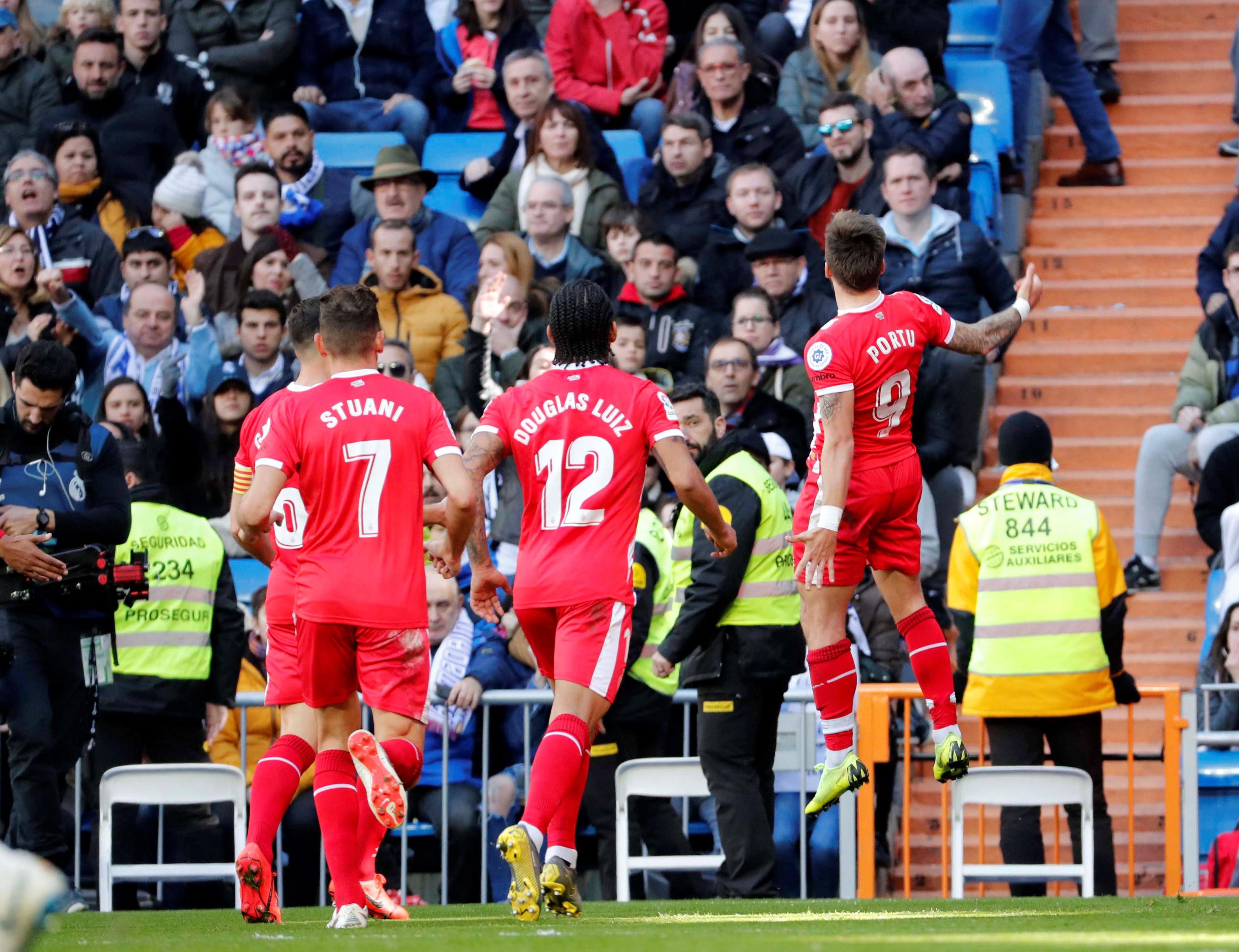 不仅存在于 不仅存在于